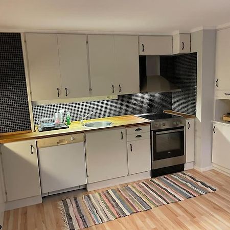 Egen Laegenhet Pa Soedermalm Naera Centrum Sundsvall Exterior foto